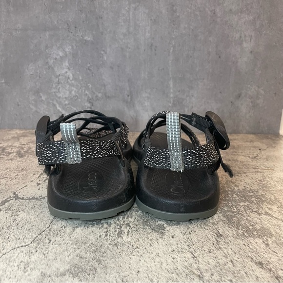 Chaco Black/White Waterproof Sandals KIds sz 2 - Picture 4 of 6